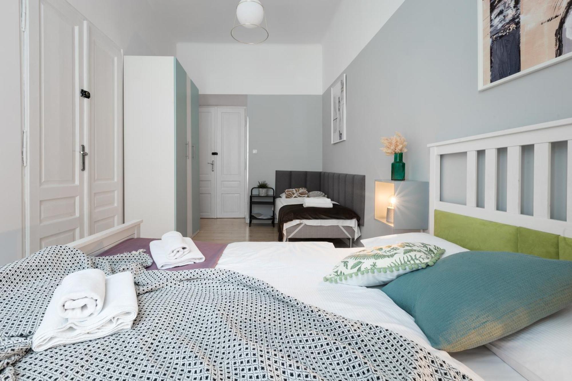 Friendhouse Apartments Avenue Krakow Exterior photo